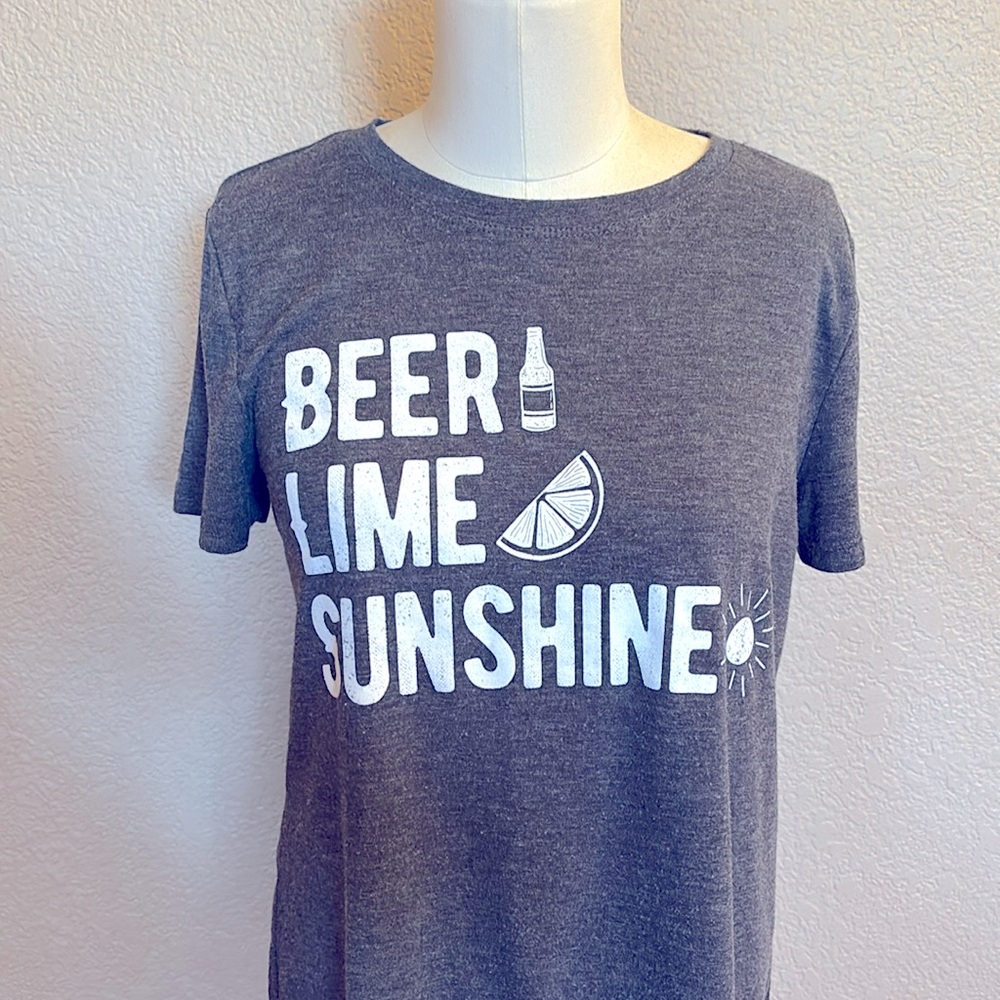 Maurices | Gray Cotton Beer Lime Sunshine | Spring Time | Vacation Tee Size XS